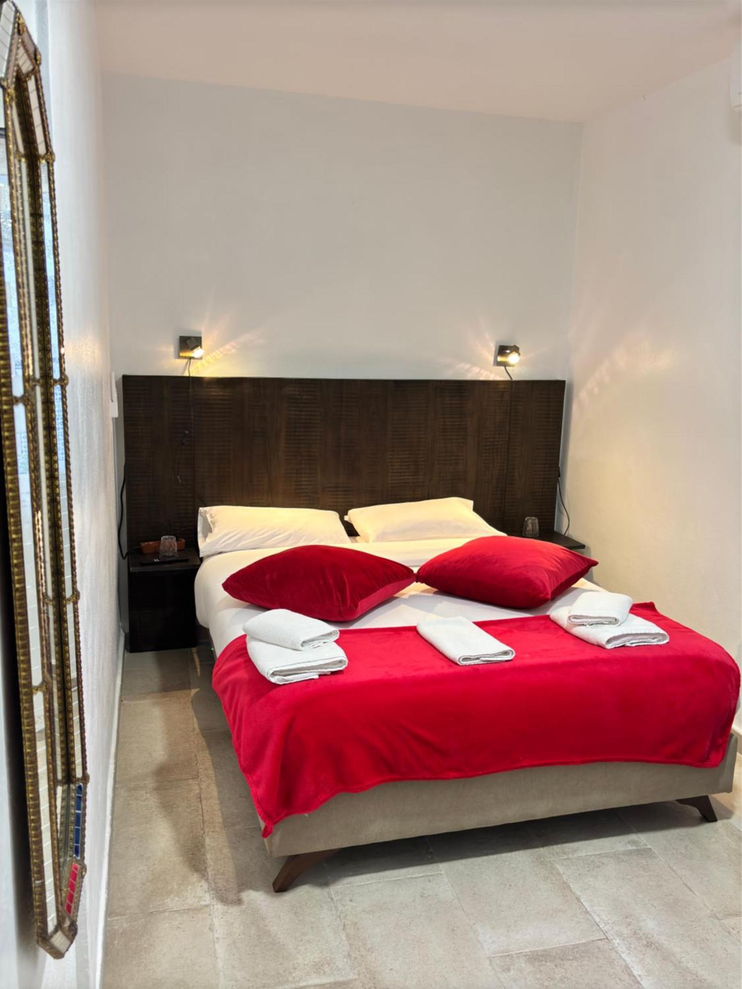 Shanti'S Andalusian Rooms Málaga Esterno foto